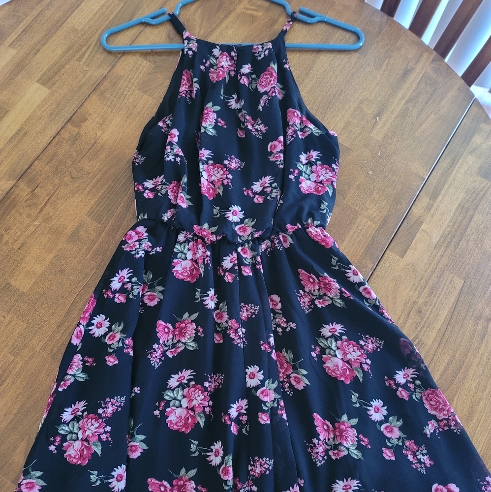 Francesca's Dress - Picture 3 of 5
